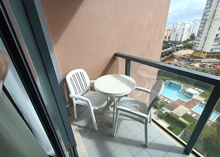 Appartement Rochatower 8a *